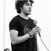 Disponibile per l'insegnamento della lingua italiana, della letteratura, oltre che per storia e geografia